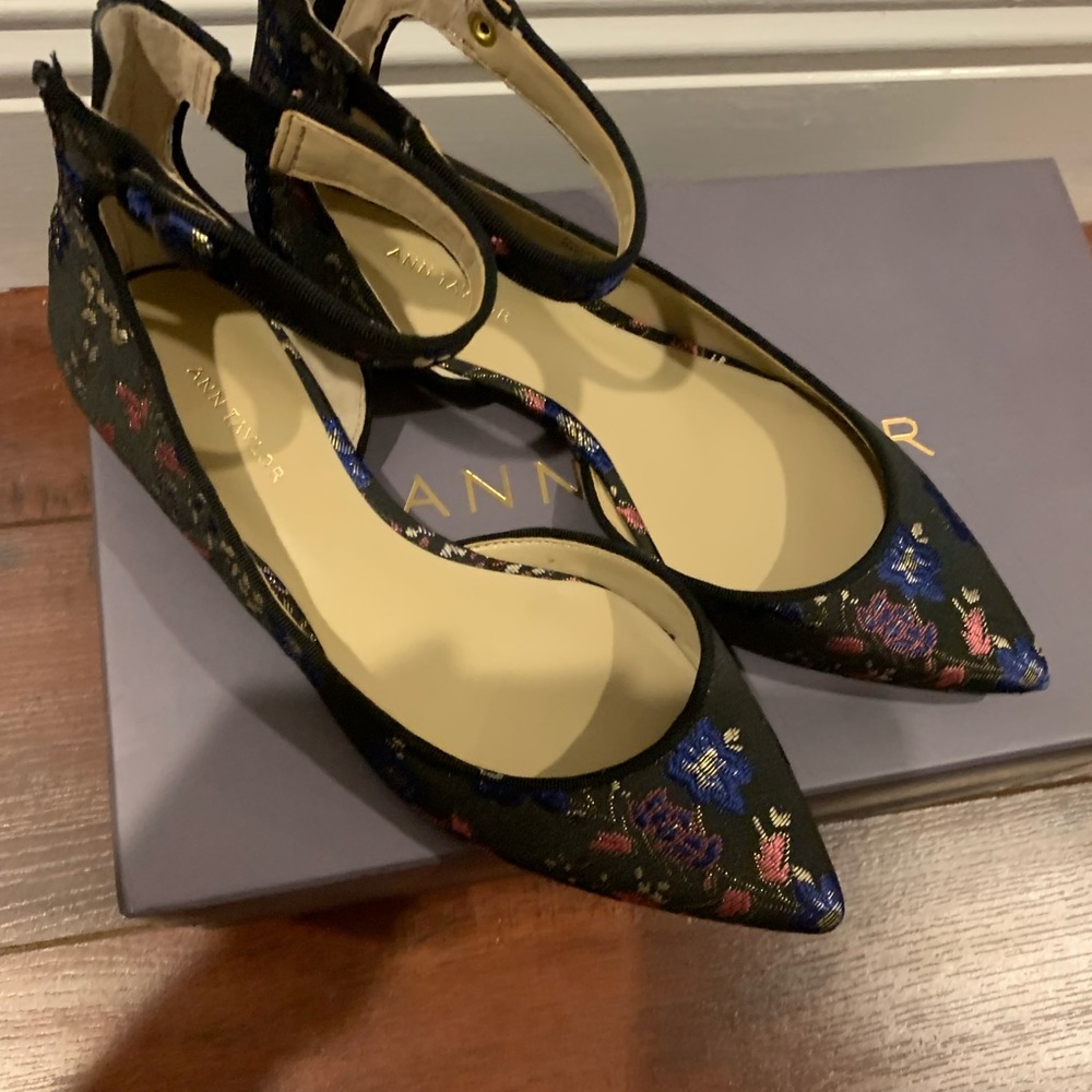 Ann Taylor shoes.